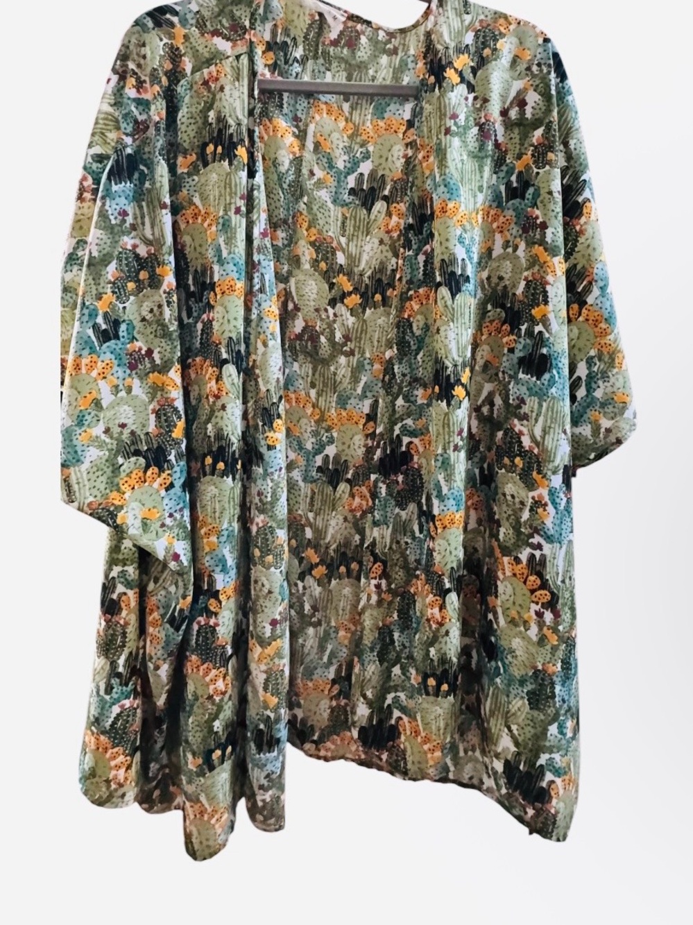 Trendy boutique Green Multi Cactus Print Cardigan